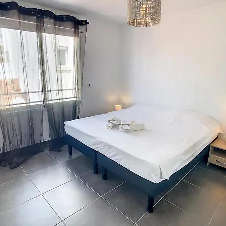 3 Bedrooms, 3 Bathrooms Lecerf 411 Appartamento Cannes